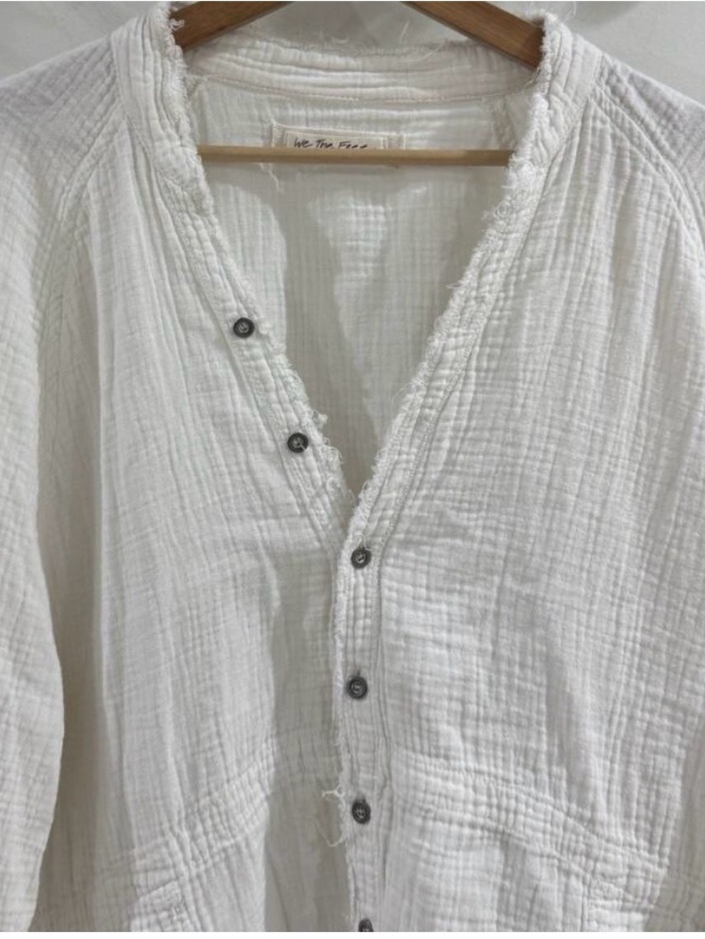 Free People We The Free Summer Daydream Buttondown top Off White Medium AS - Picture 3 of 4